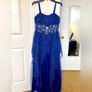 Sparkly blue formal dress: Size 6